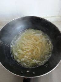自己做的牛肉酱意面做法图解4)