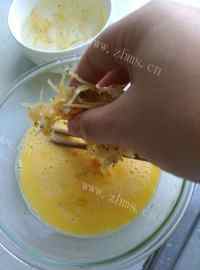 美味的银鱼蒸蛋做法图解3)