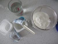 自制蓝莓酸奶做法图解3)