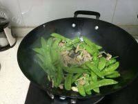 家常菜荷兰豆炒肉丝做法图解4)