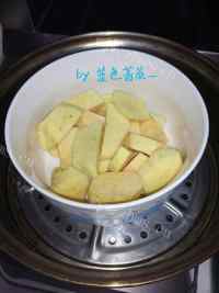 香喷喷的红薯饼做法图解4)