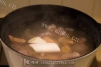 家庭版萝卜牛腩做法图解4)