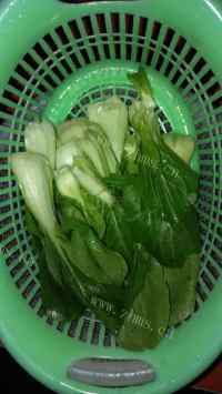 香香的油菜葱花蛋炒饭做法图解1)