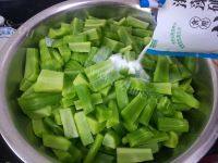 美味的「手工美食」香辣脆莴笋做法图解5)