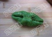 美味的菠菜面包做法图解4)