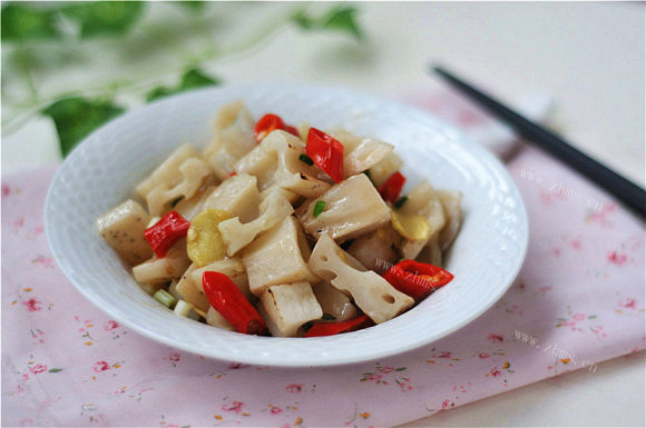 酸辣藕丁