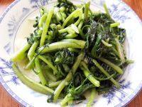 甘脆的蒜蓉茼蒿