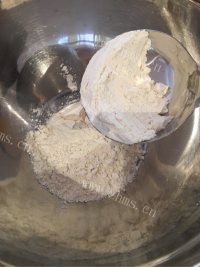 好吃的肉夹馍做法图解3)