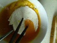 美味早餐吐司煎蛋做法图解8)