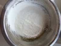 自制戚风蛋糕做法图解3)