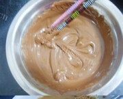 自己做的巧克力淋面蛋糕做法图解2)