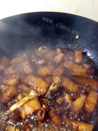 记忆中的红烧肉做法图解8)