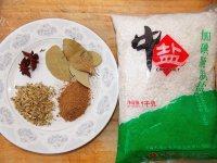 家常菜盐焗蛋做法图解2)
