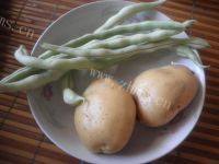 家常菜四季豆炒土豆做法图解1)