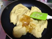 颜色好看的玫瑰馅绿豆糕做法图解7)