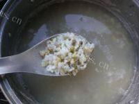 口感饱满的绿豆燕麦粥