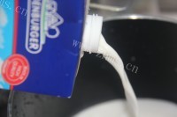 美食抹茶巴巴露佐香草奶冻做法图解22)
