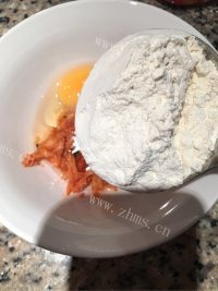 自制韩式泡菜饼做法图解7)