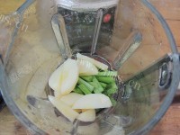 好喝的芹菜苹果汁做法图解3)