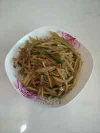 家常菜酸辣土豆丝