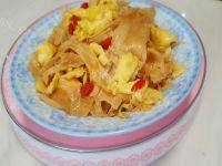 家常菜腐竹炒鸡蛋