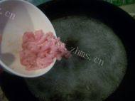 美味的榨菜肉丝汤做法图解4)
