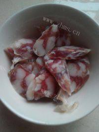家常菜荷兰豆炒腊肠做法图解1)