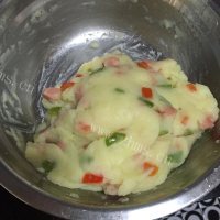 香气浓郁的香煎土豆饼做法图解7)