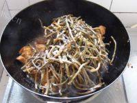 家常菜干豇豆烧肉做法图解9)