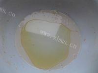 香脆的葱香苏打饼干做法图解2)