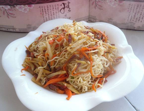 三丝炒面