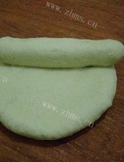 香葱火腿面包做法图解3)