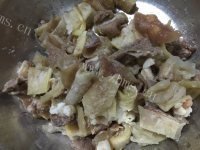 美味的孜然牛筋做法图解1)