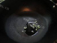 家庭版金针菇炒蛋做法图解3)