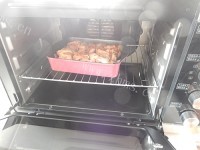 美味的黑椒土豆翅根做法图解6)
