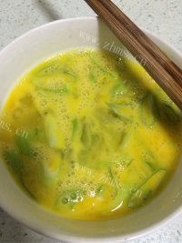 家常菜金针菇炒鸡蛋做法图解2)