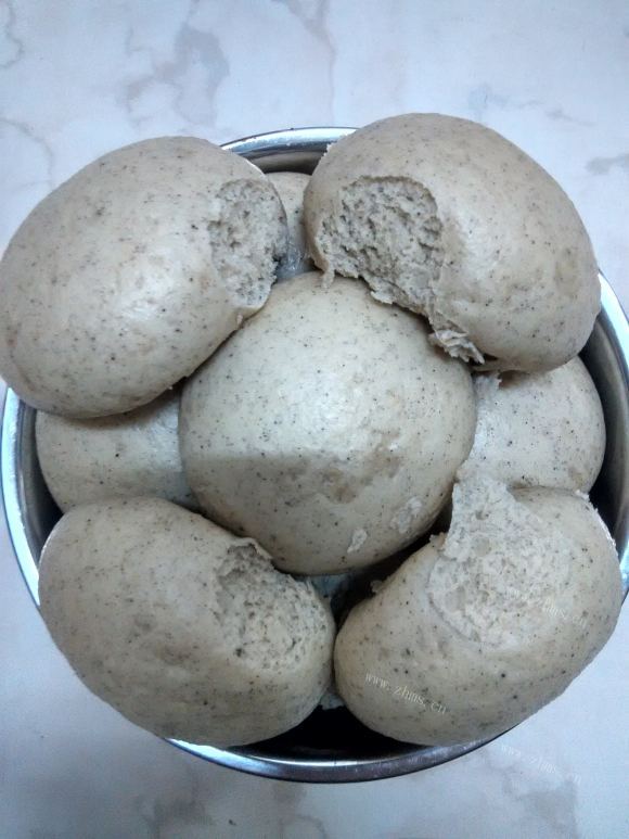 芳香四溢的杂粮馒头