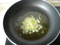 美味佳肴般的韩国炸酱面做法图解5)