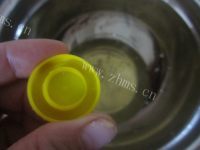 美味佳肴般的蛋糕卷做法图解5)