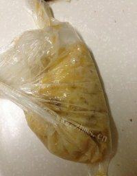 自制香蕉巧克力麦芬做法图解2)