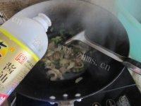 家常菜小白菜炒肉做法图解6)