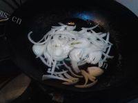 家常菜青椒炒土豆丝做法图解5)