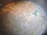 「自制」白水煮蛋麻油面做法图解3)