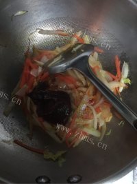 热腾腾的辣炒年糕做法图解5)