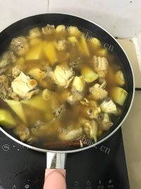 开胃的土豆烧鸡块做法图解9)