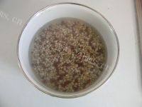 美味早餐薏米红豆红枣粥做法图解2)