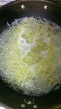 DIY凉拌土豆丝做法图解5)