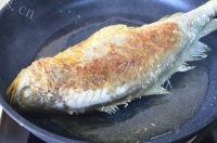 营养丰富的红烧大黄鱼的做法图解六