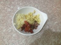 家常菜干煸四季豆做法图解2)