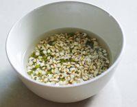 薏米鸡骨草茯苓煲老鸭做法图解1)